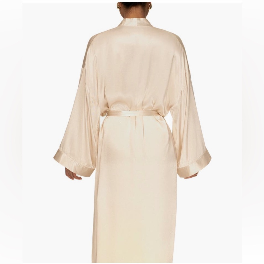 JLUXLABEL Always & Forever Satin Robe | Beige | Size Medium/Large - Picture 8 of 14